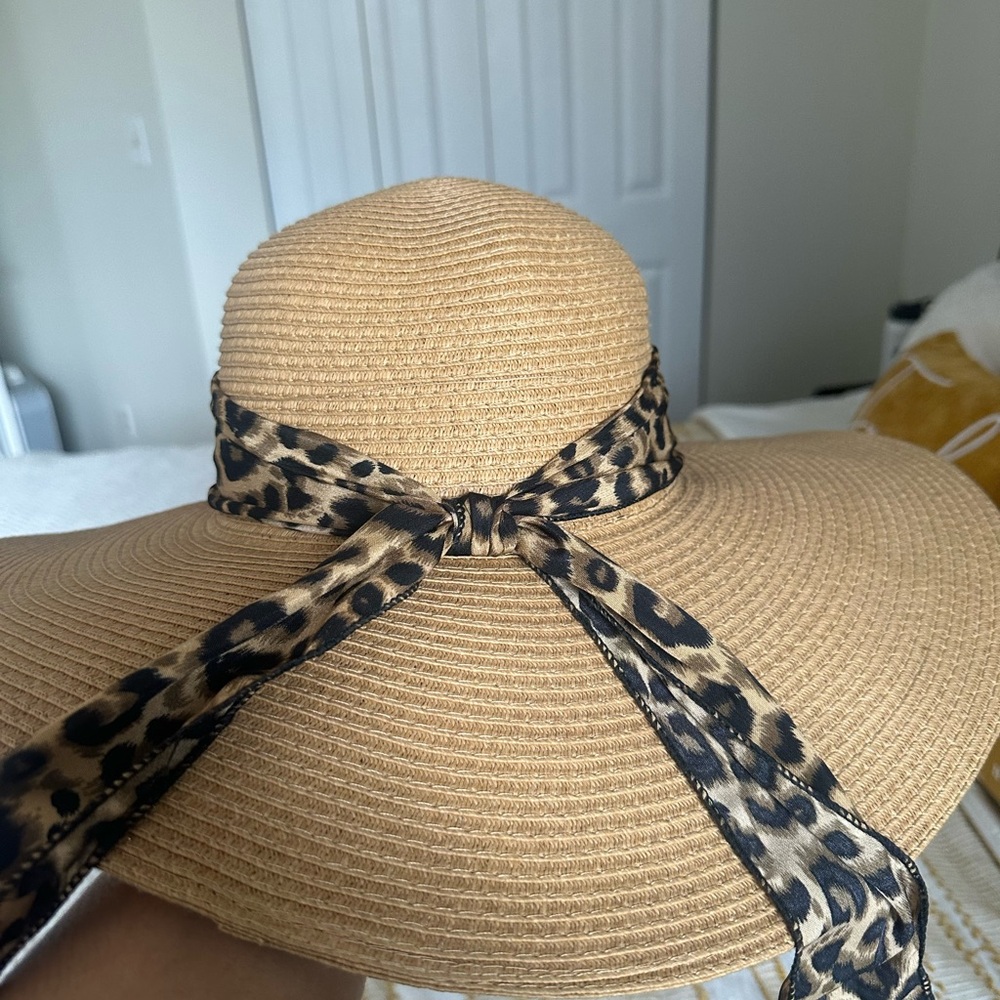 Adrienne Vittadini Leopard Print Ribbon Straw Hat